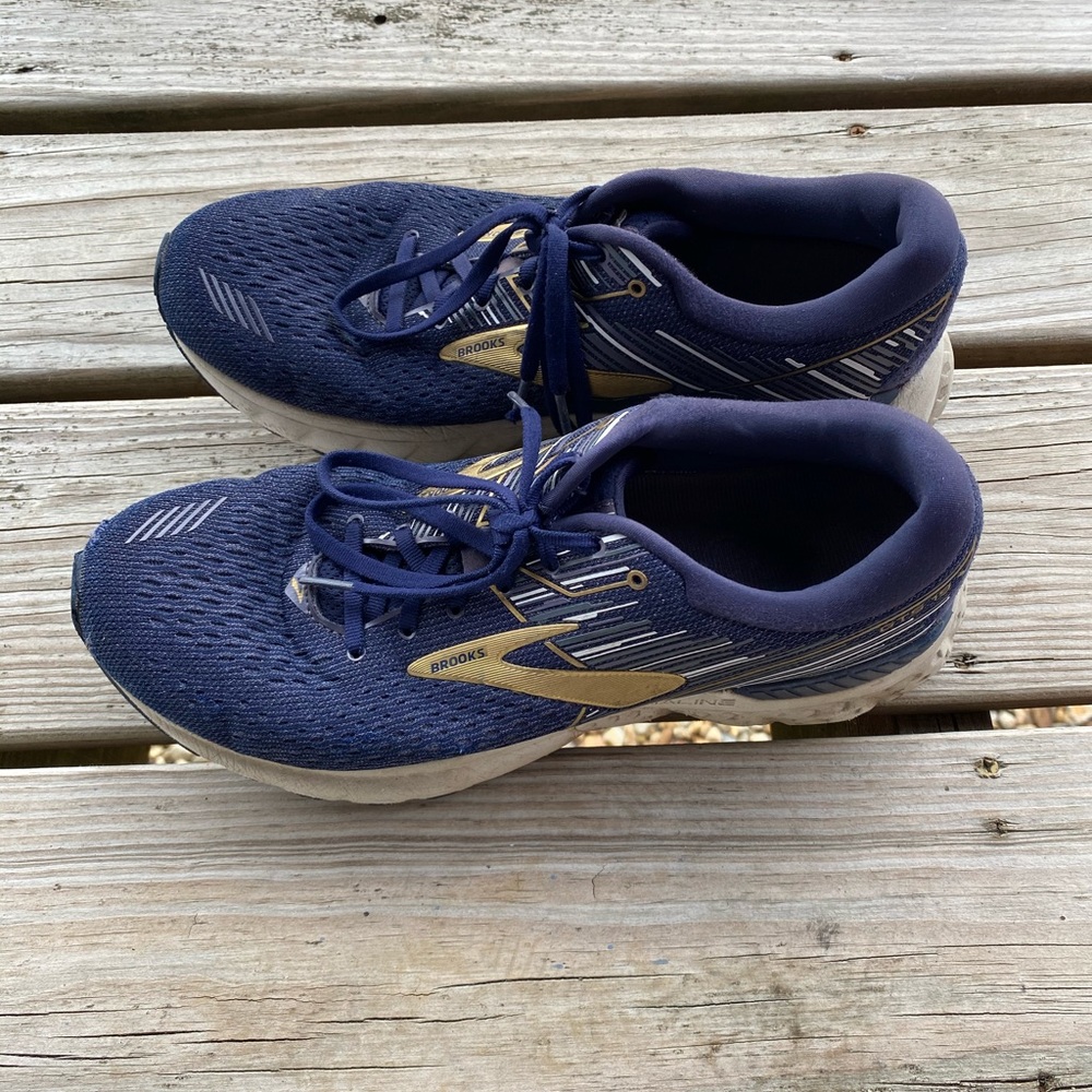 Brooks GTS 19 Size 11 Medium 1102541D439